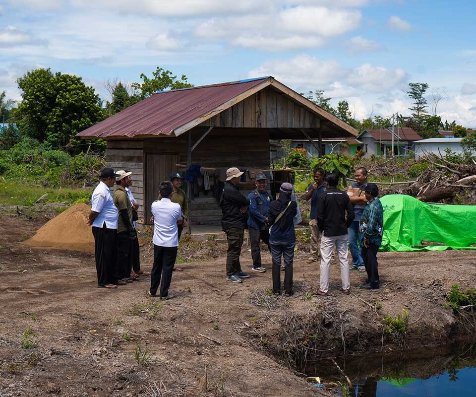 Kegiatan survei lahan untuk model pengelolaan terpadu